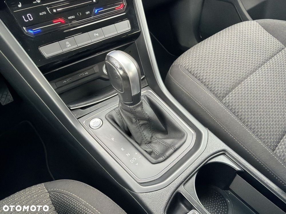 Volkswagen Touran 2.0 TDI BMT Comfortline DSG - 17