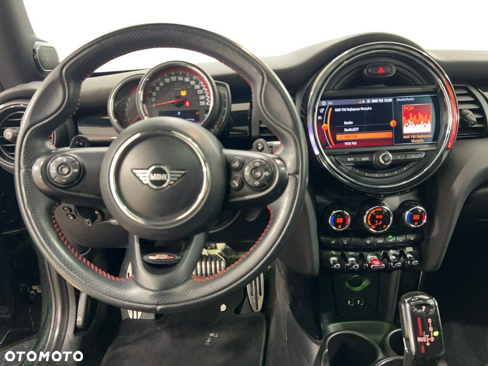 MINI John Cooper Works - 9