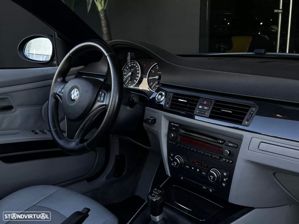 BMW 320 i Cabrio - 25