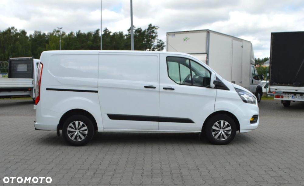 Ford Transit Custom - 8