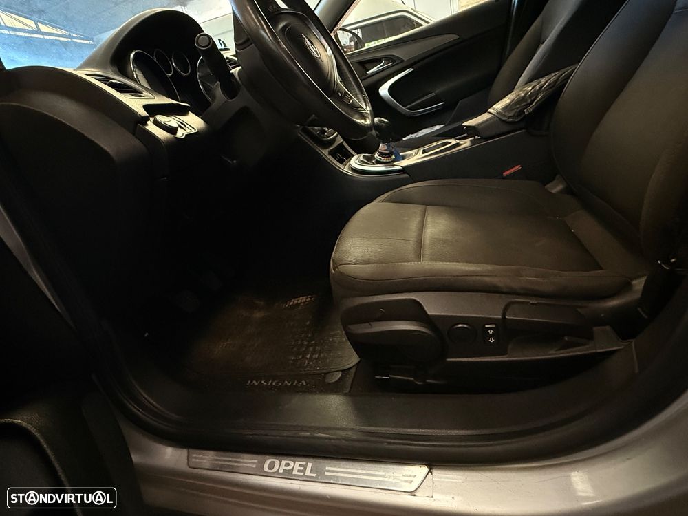 Opel Insignia - 15