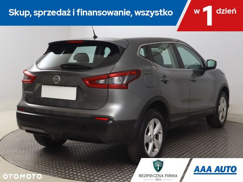 Nissan Qashqai - 7