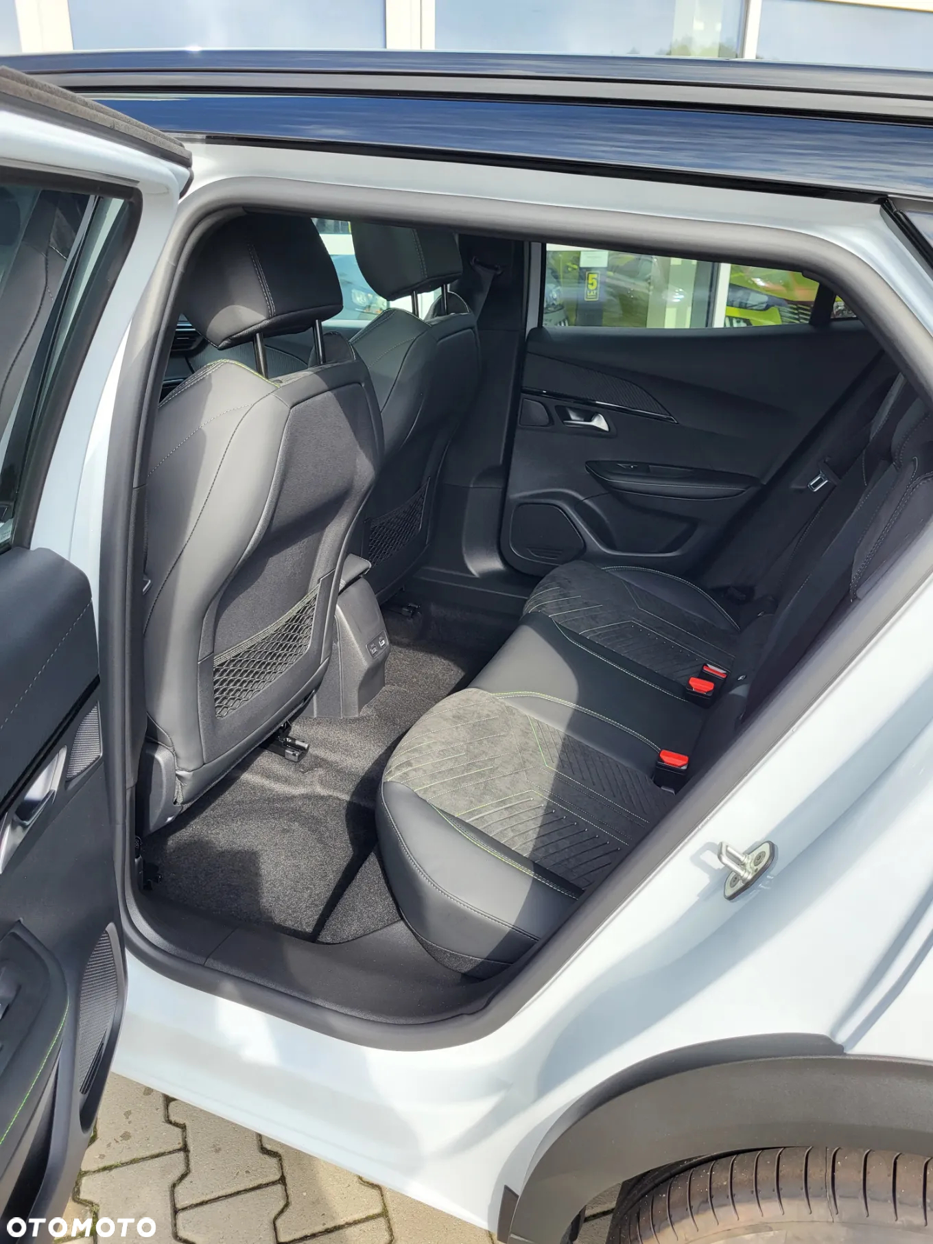 Peugeot 2008 PureTech mHEV GT e-DCS6 - 6