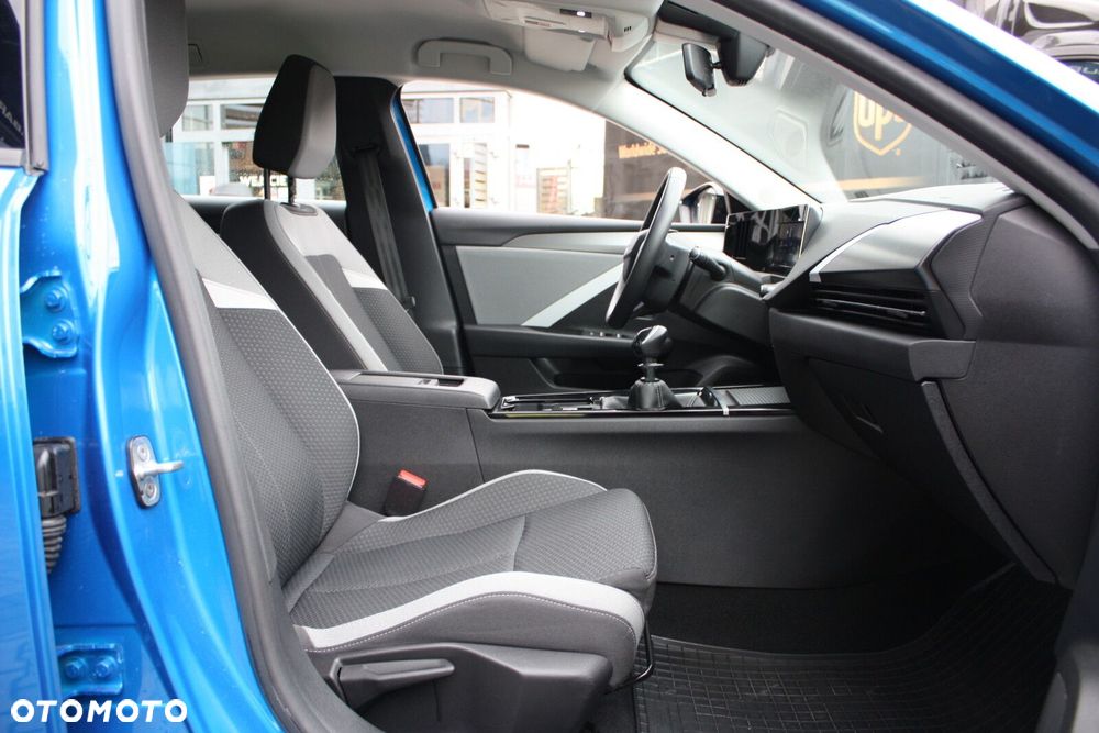 Opel Astra 1.2 T Edition S&S - 22