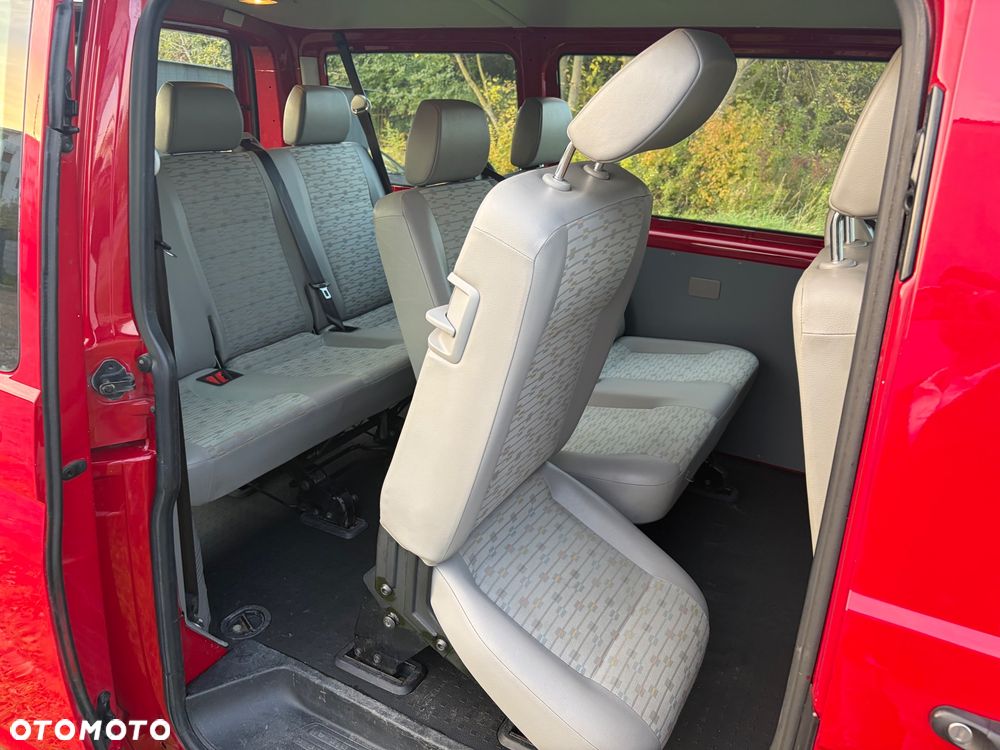 Volkswagen Transporter 2011 photo 5