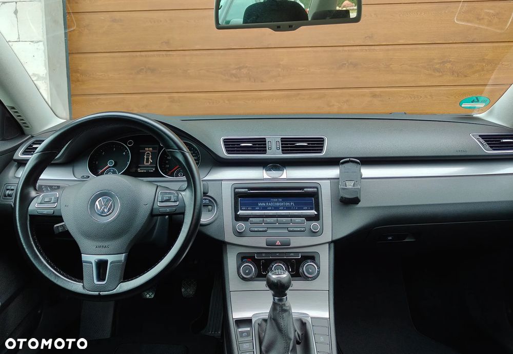 Volkswagen Passat Variant 2.0 TDI BlueMotion Technology Highline - 8