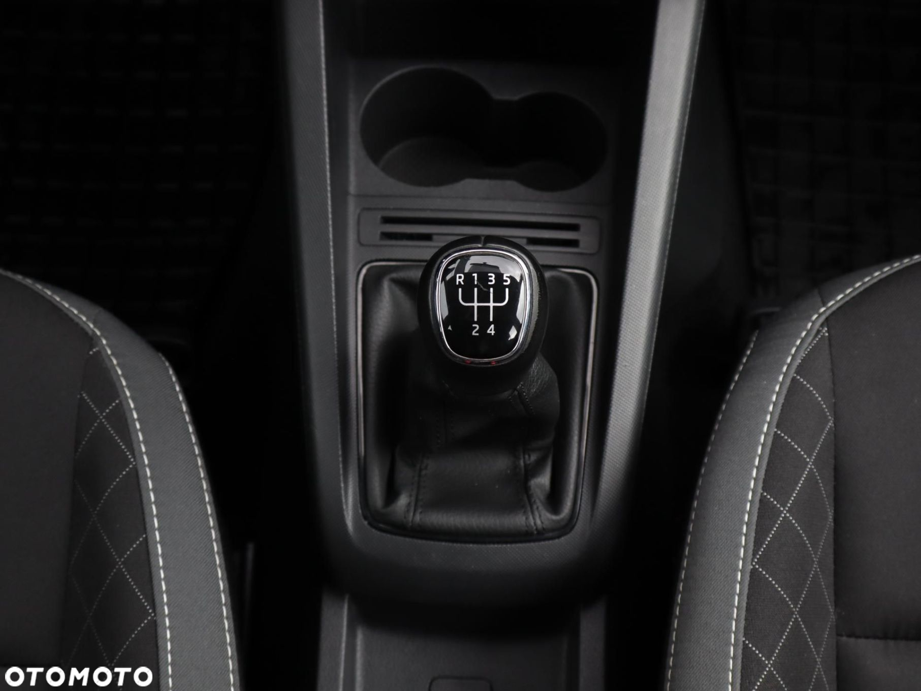 Skoda Fabia - 13