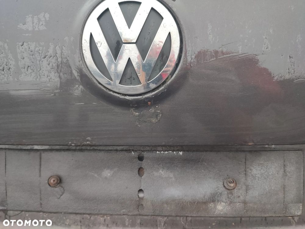 Klapa bagażnika VW Passat B6 - 4