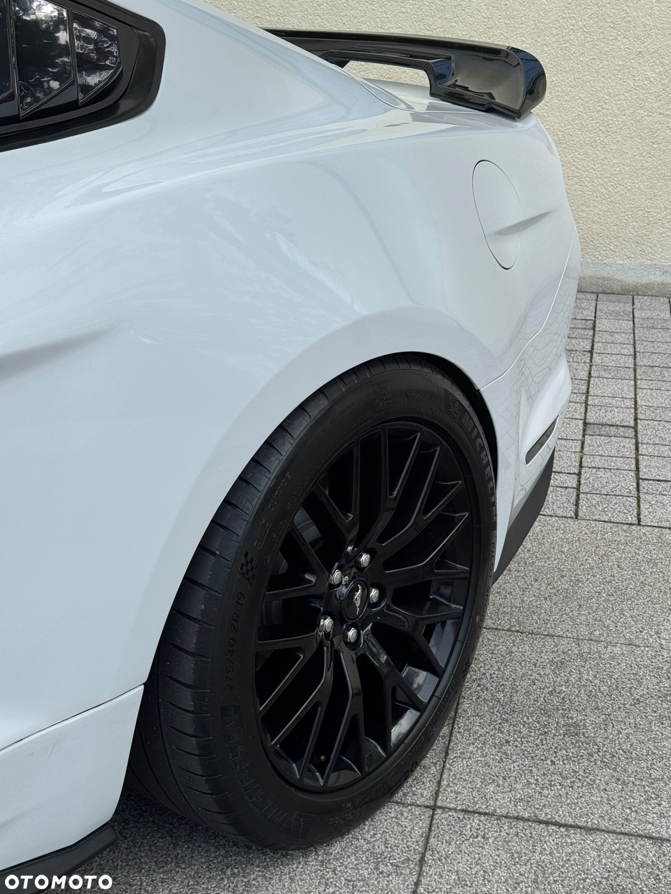 Ford Mustang 5.0 V8 GT - 11