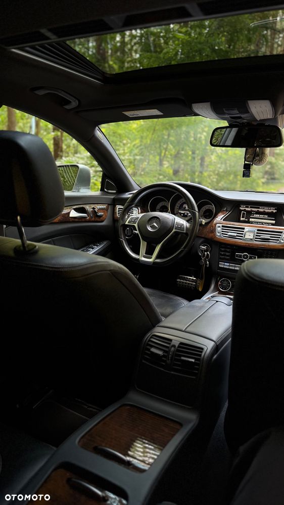 Mercedes-Benz CLS - 11