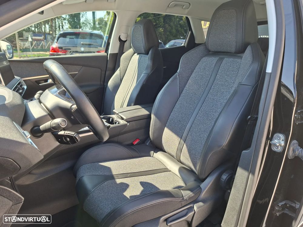 Peugeot 3008 PureTech 130 Stop & Start GPF Allure - 36