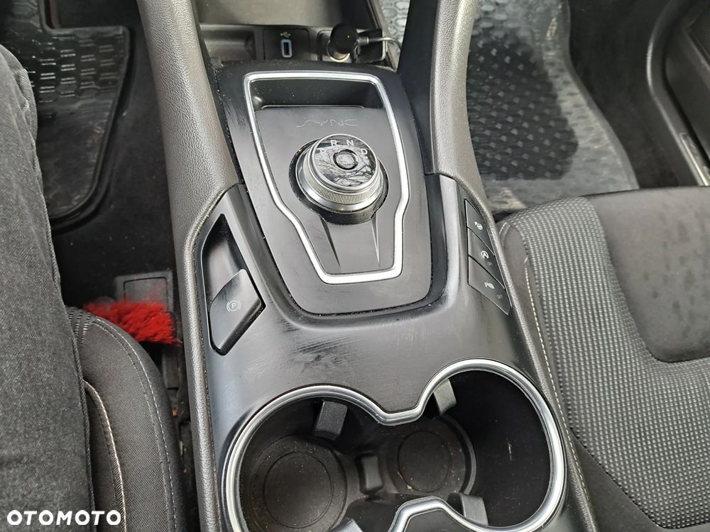 Ford Mondeo 2.0 EcoBlue Titanium - 13