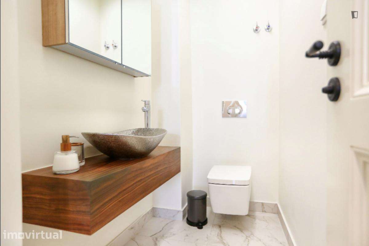 Apartamento com 2 quartos - localizado em Baixa Lisbon - Grande imagem: 2/26