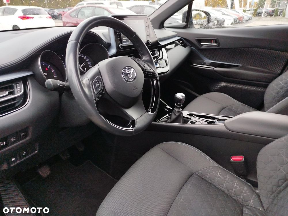 Toyota C-HR - 10