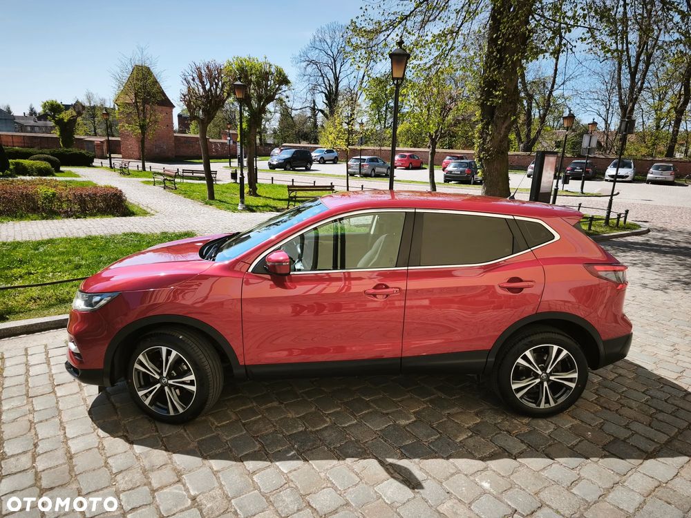 Nissan Qashqai 1.2 DIG-T Tekna EU6 - 17