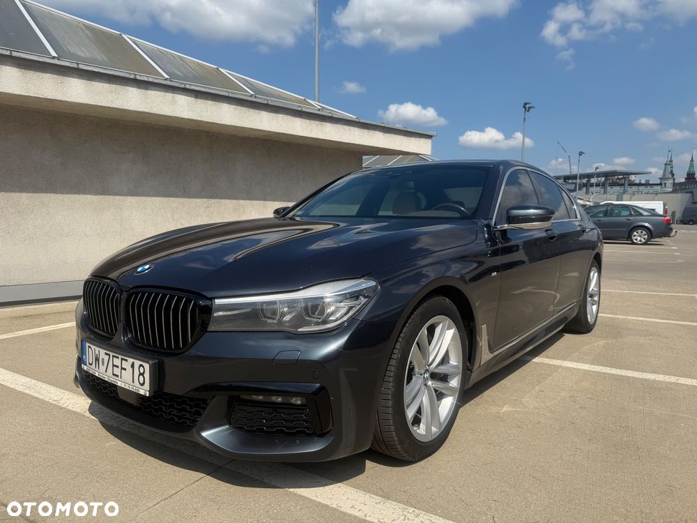 BMW Seria 7 730d xDrive - 32