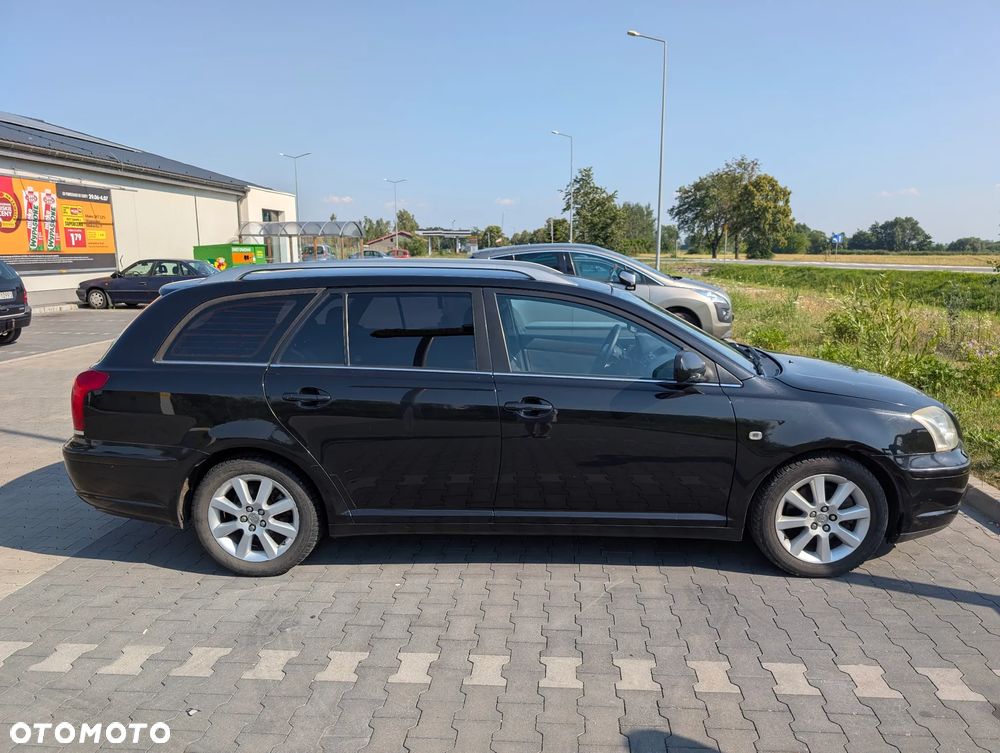 Toyota Avensis 2.0 D-4D - 3