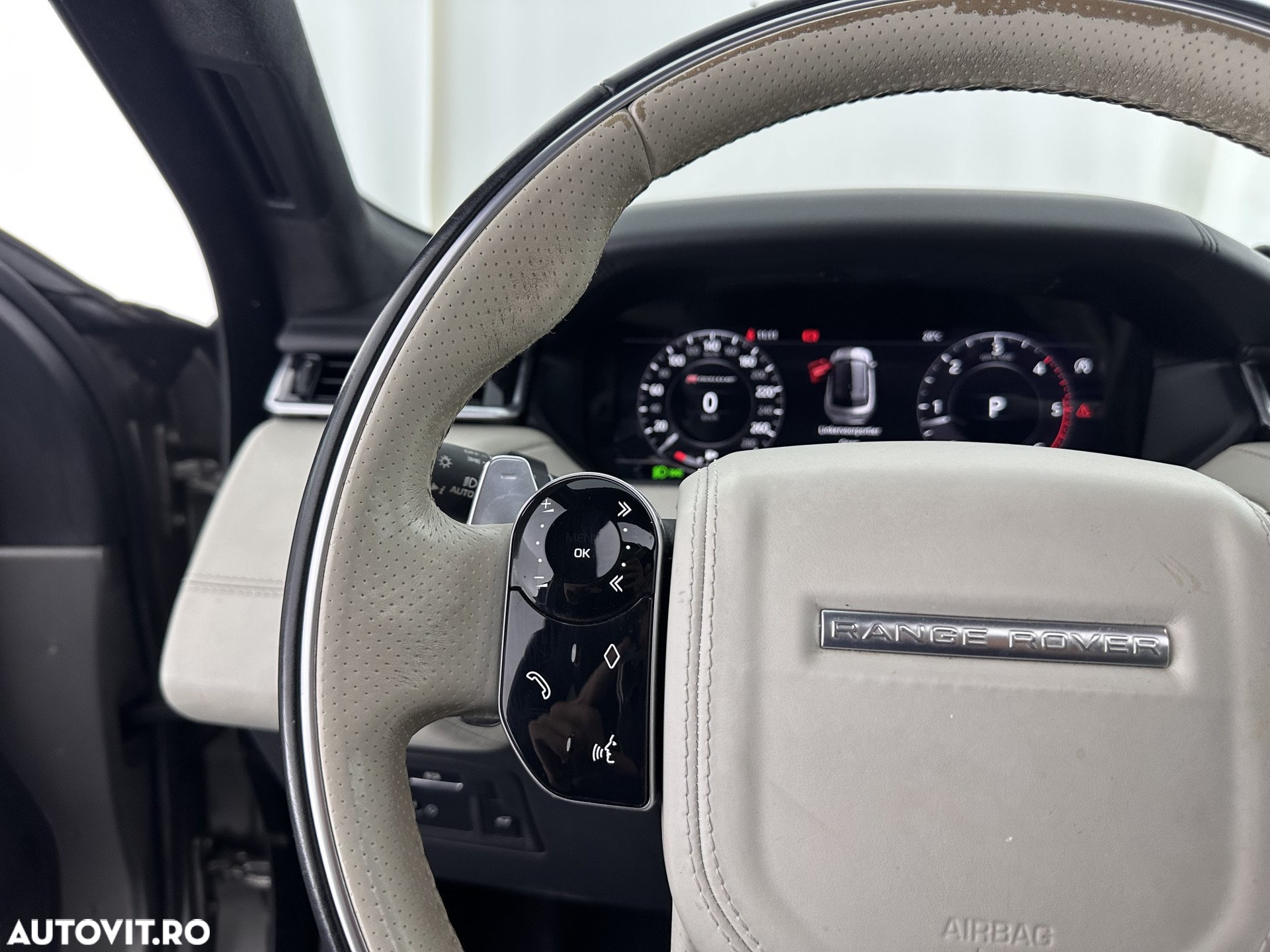 Land Rover Range Rover Velar 3.0 R-Dynamic - 21