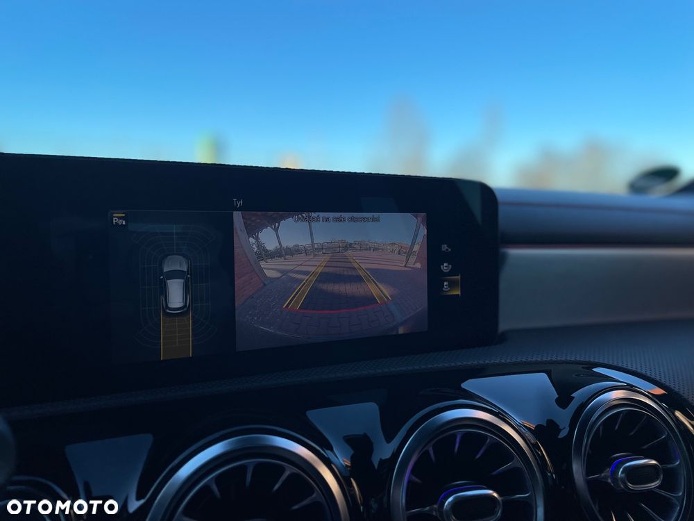 Mercedes-Benz CLA 200 7G-DCT AMG Line - 26