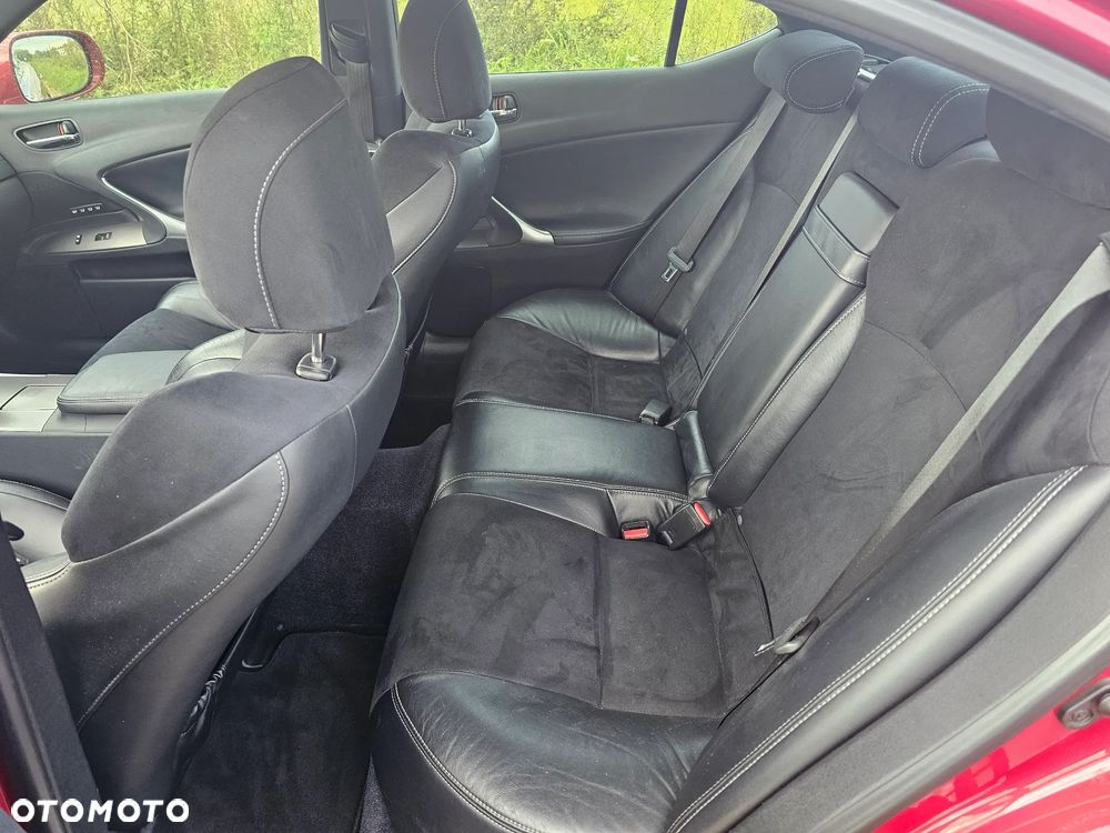 Lexus IS 250 F Sport - 8