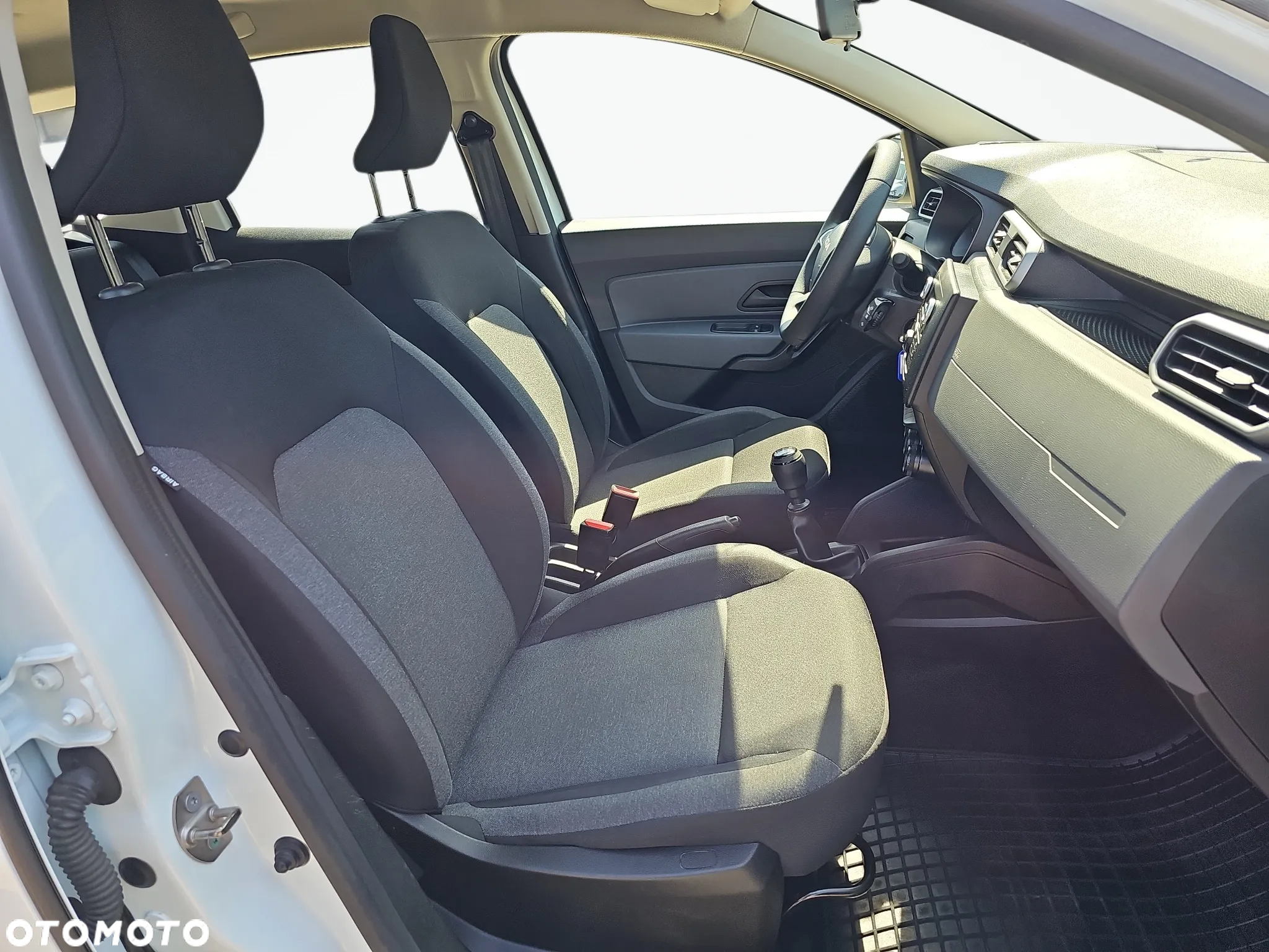 Dacia Duster 1.0 TCe Essential - 16