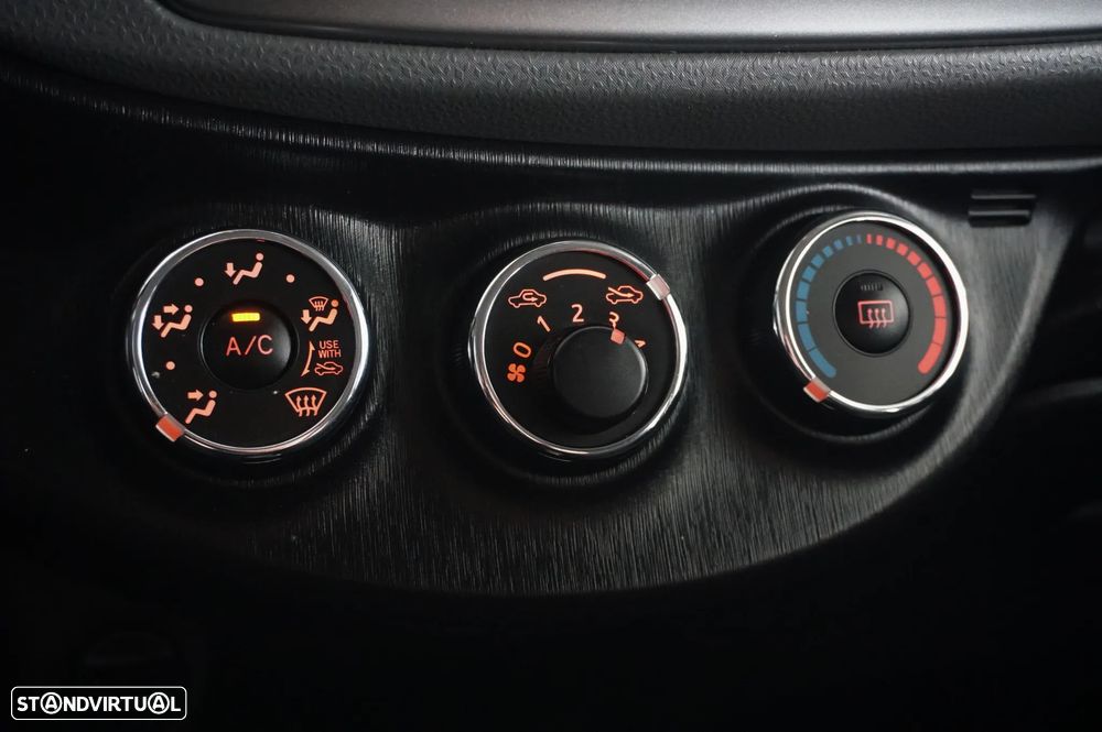 Toyota Yaris 1.0 VVT-i Comfort+P.Style - 14