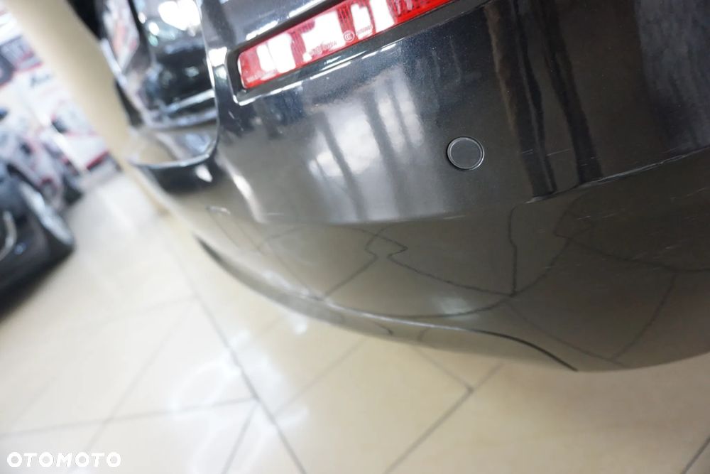 BMW Seria 5 525d Luxury Line - 16