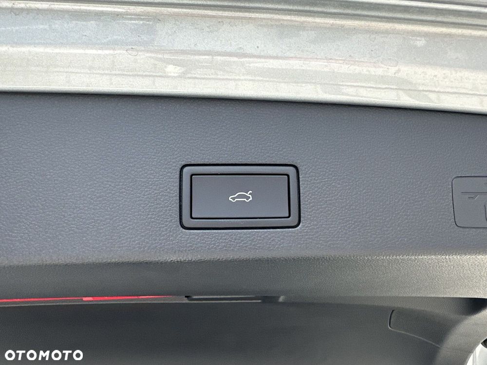 Volkswagen Golf Variant - 20