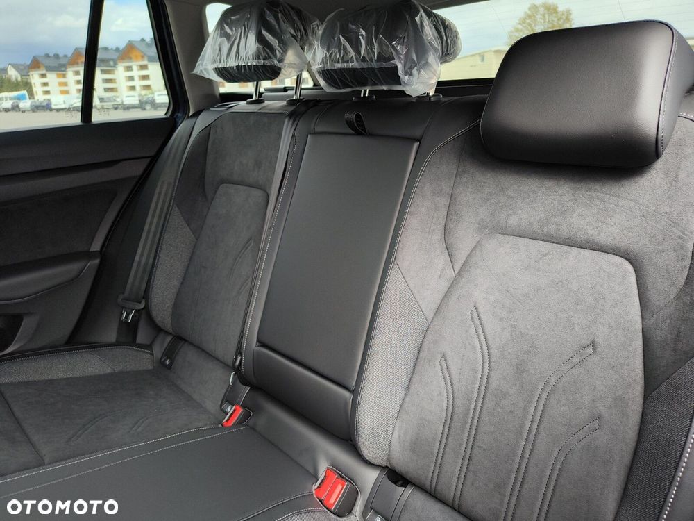Volkswagen Golf Variant - 16