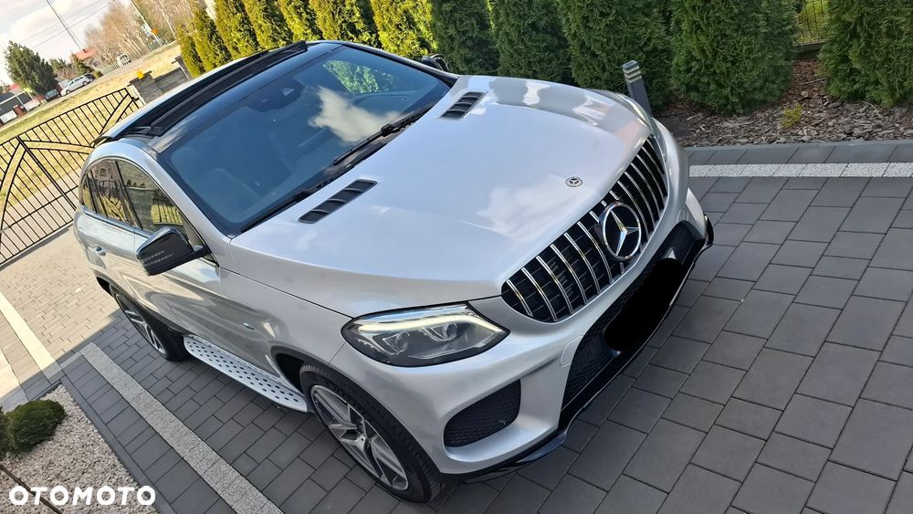 Mercedes-Benz GLE - 1