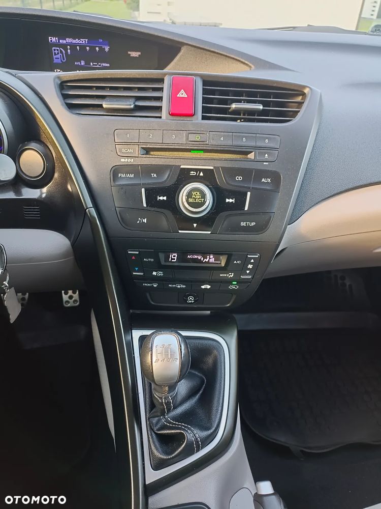Honda Civic 1.4 Sport - 12