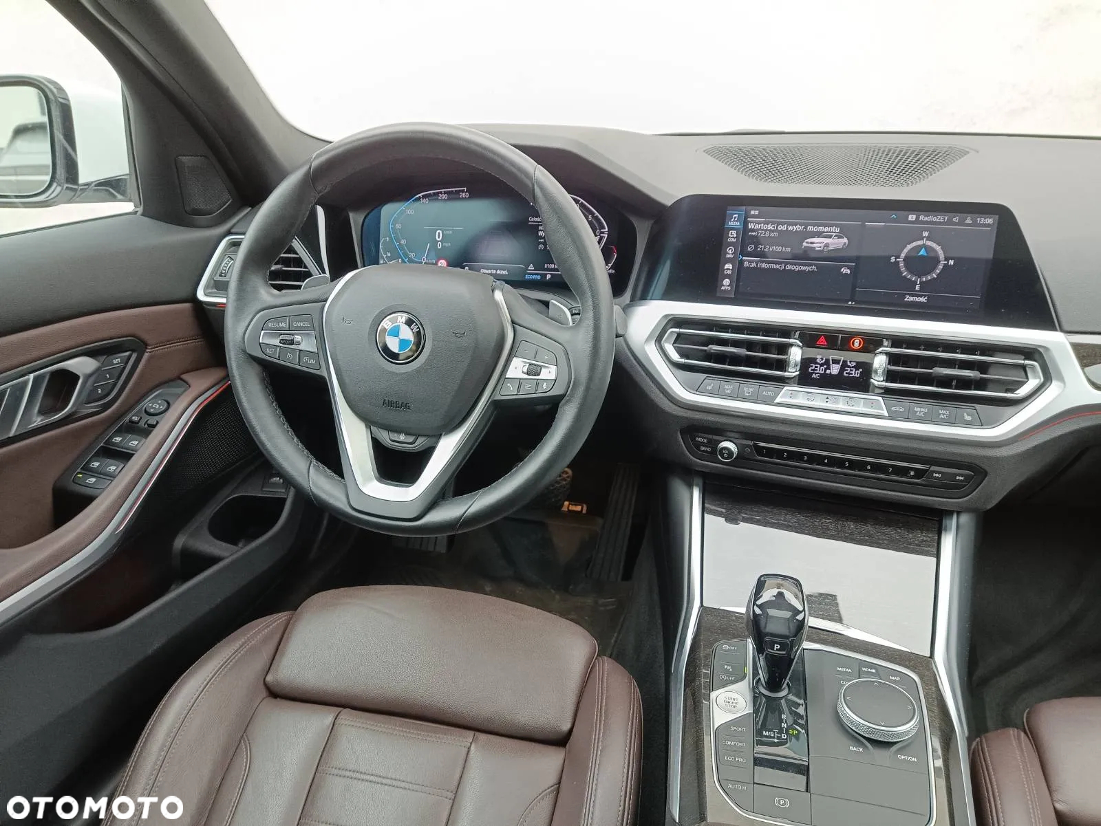 BMW Seria 3 330i - 11