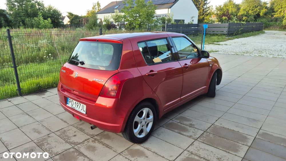 Suzuki Swift - 3