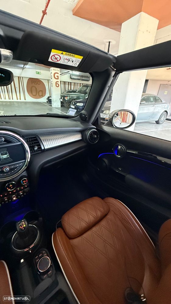 MINI Cabrio Cooper S Auto. Sidewalk - 33