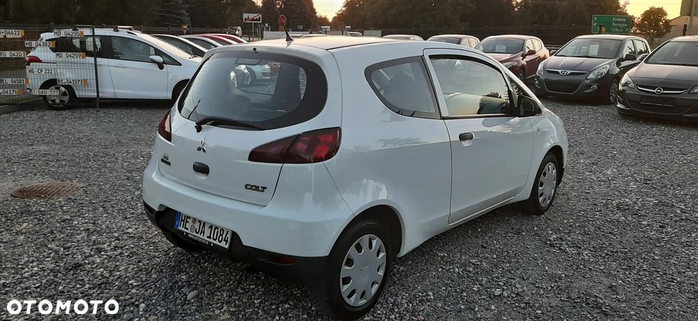 Mitsubishi Colt - 24