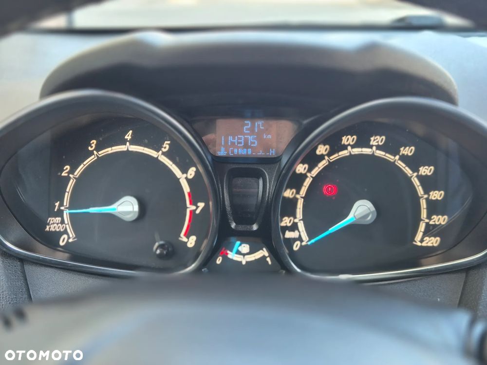 Ford Fiesta 1.0 EcoBoost STart-Stop Titanium - 19