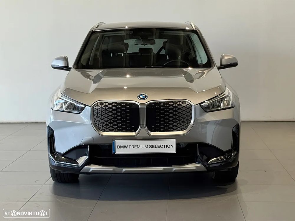 BMW iX1 eDrive20 xLine - 2
