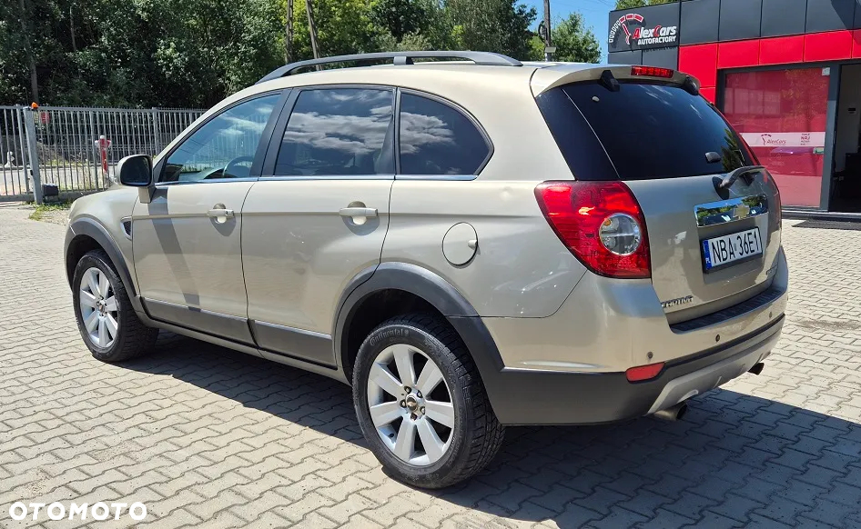 Chevrolet Captiva - 4