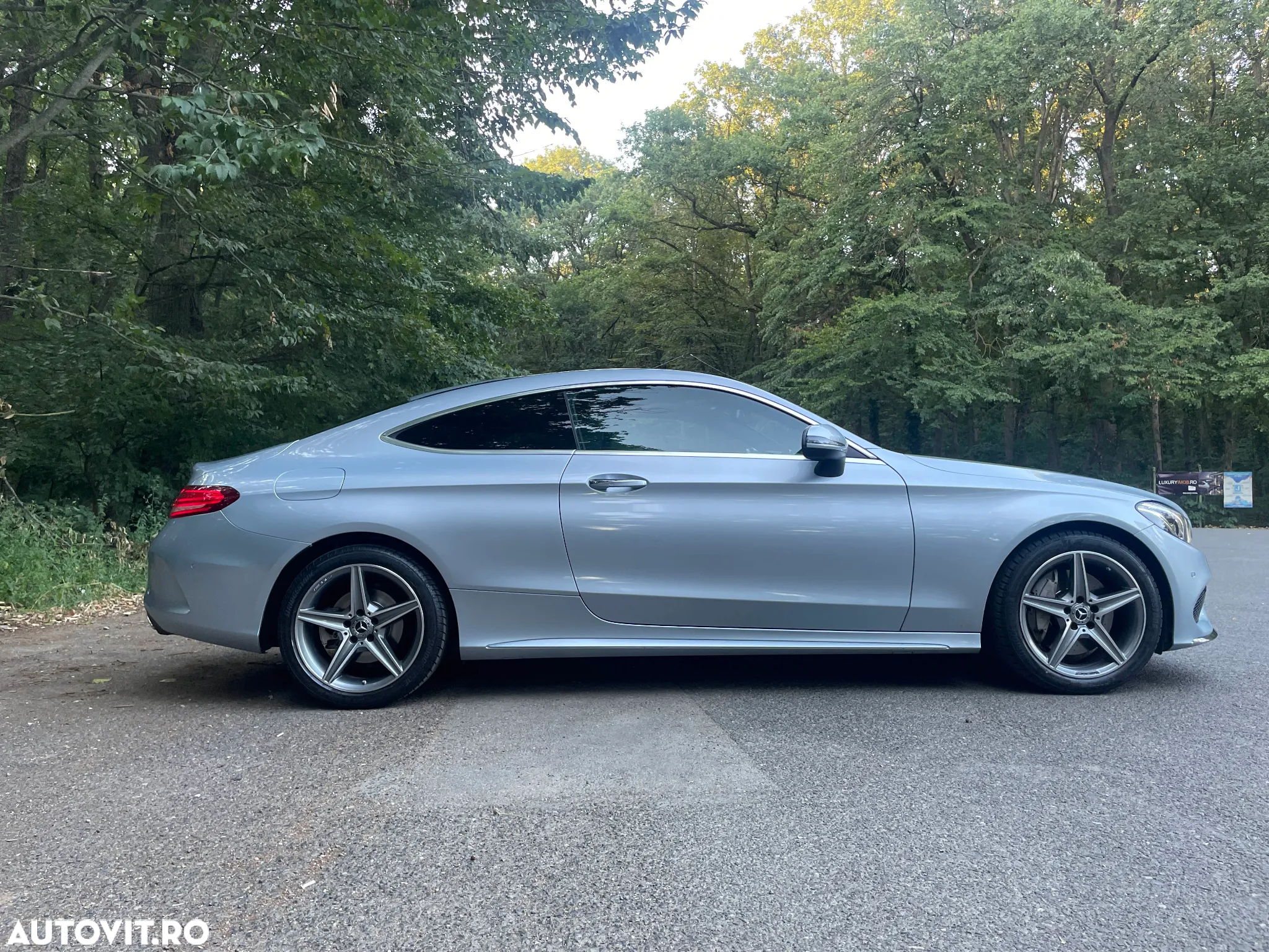 Mercedes-Benz C 250 Coupe 9G-TRONIC AMG Line - 6