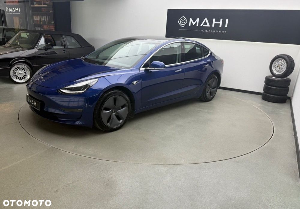 Tesla Model 3 - 6