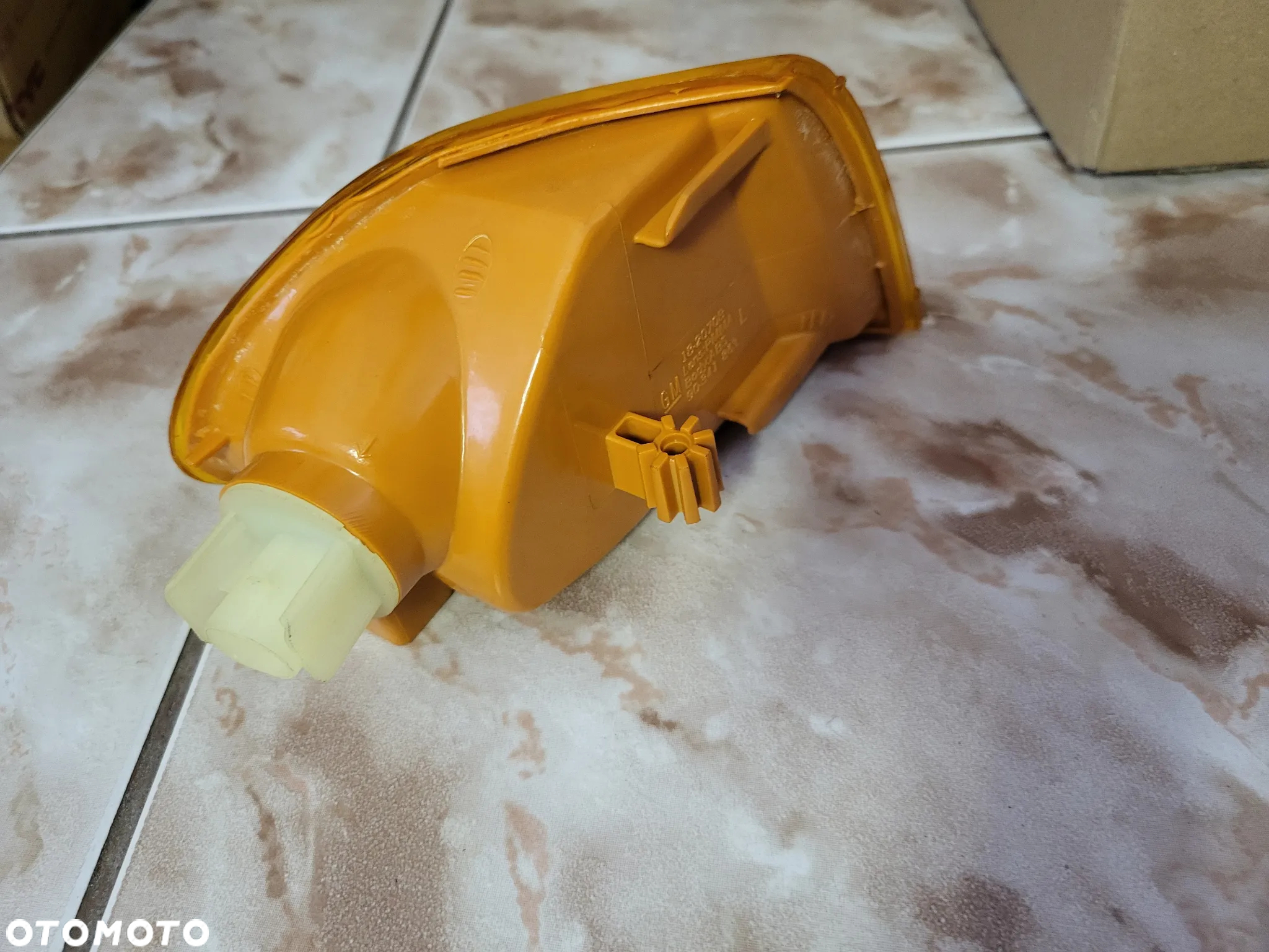 migacz przedni kierunkowskaz  lewy przód pomarańczowy OPEL ASTRA F 09.91-07.94 - 2
