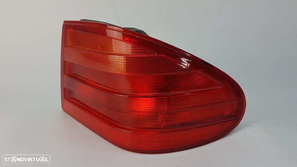 FAROLIM TRASEIRO DIREITO MERCEDES CLASE E (W210) BERLINA 420 (210.072) - 6