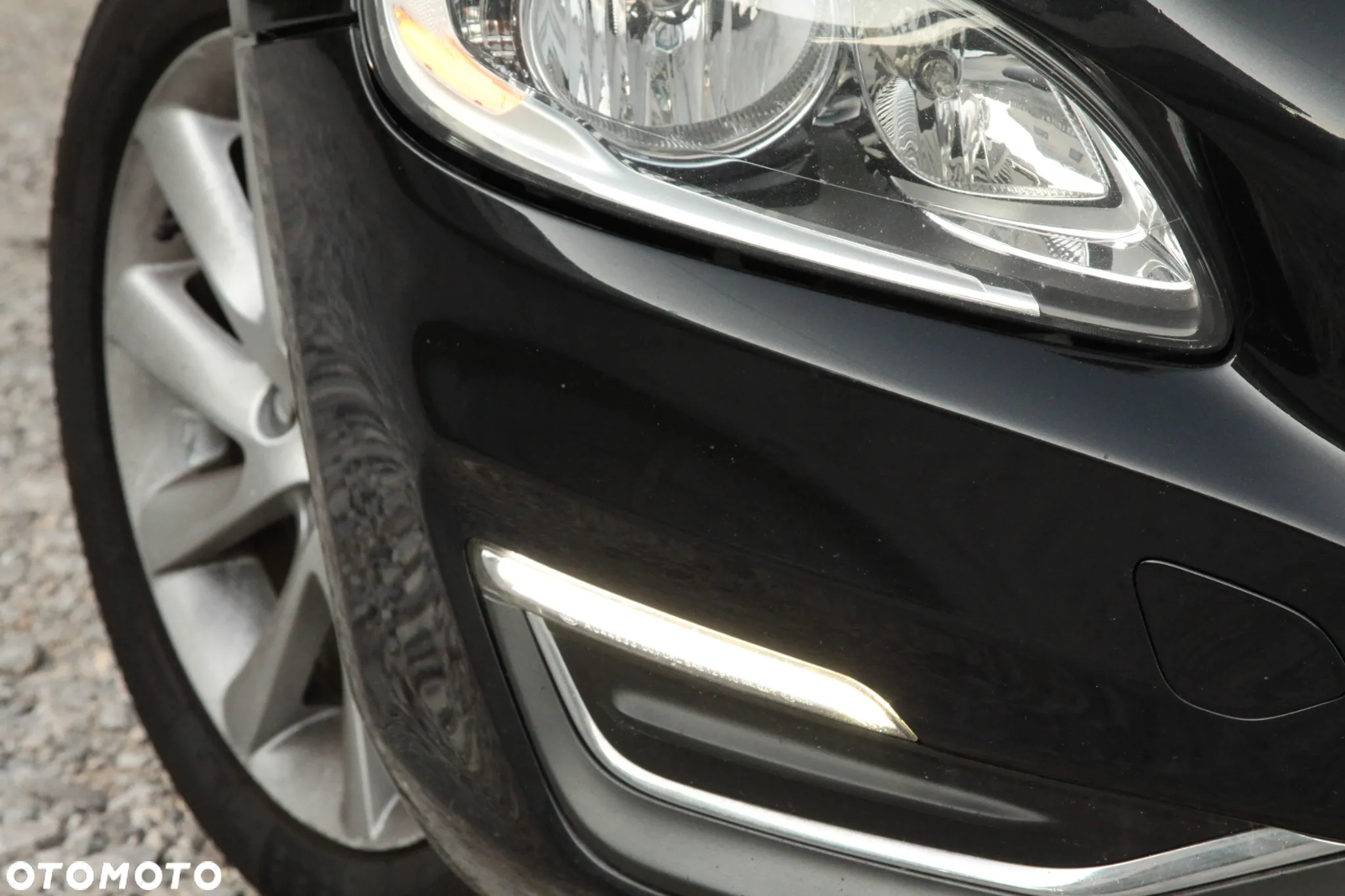 Volvo V60 D3 Summum - 24