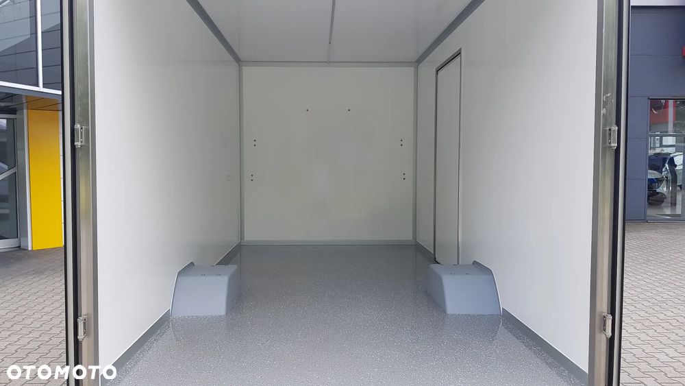Renault Master Kontener na platformie - 7