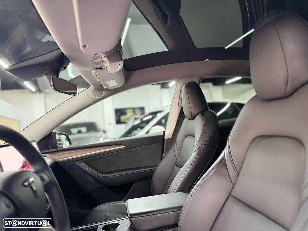 Tesla Model Y Long Range Tração Integral - 11