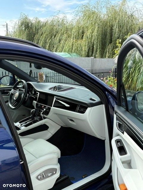 Porsche Macan T - 8