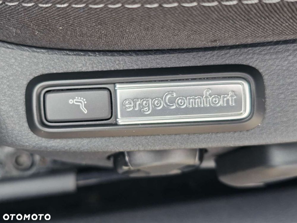 Volkswagen Passat Variant - 32