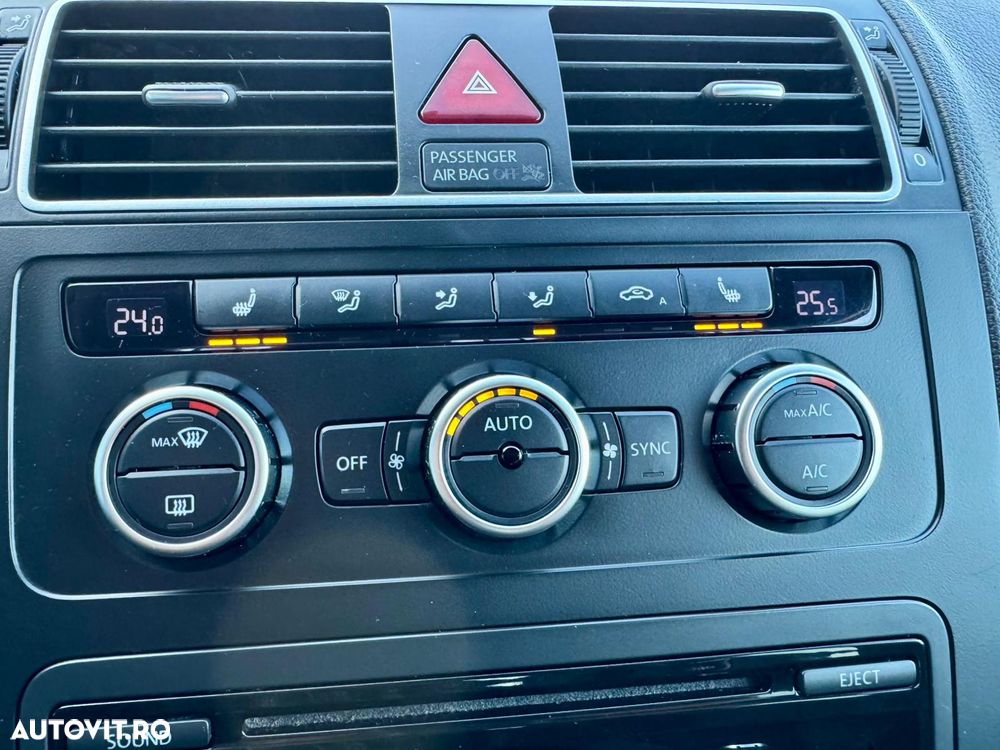 Volkswagen Touran 1.6 TDI DPF BlueMotion Technology Comfortline - 38