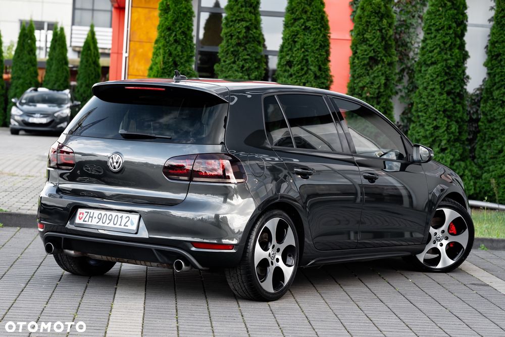 Volkswagen Golf 2.0 GTI DSG - 10