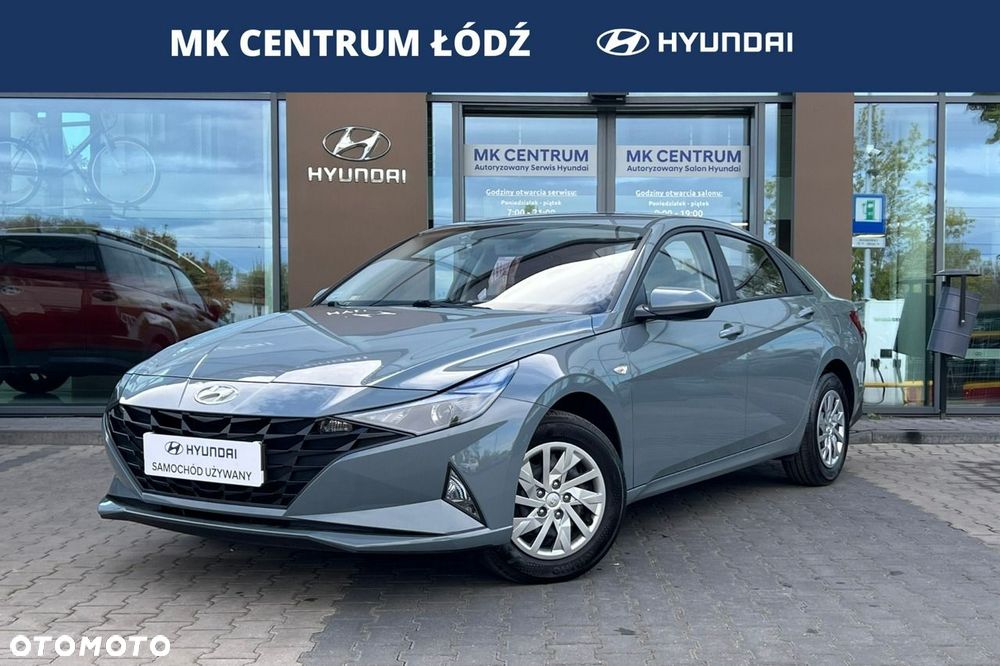 Hyundai Elantra - 1